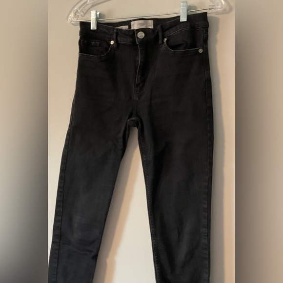 MNG Black Sculpt Skinny Jeans – Size 4 - Picture 3 of 9